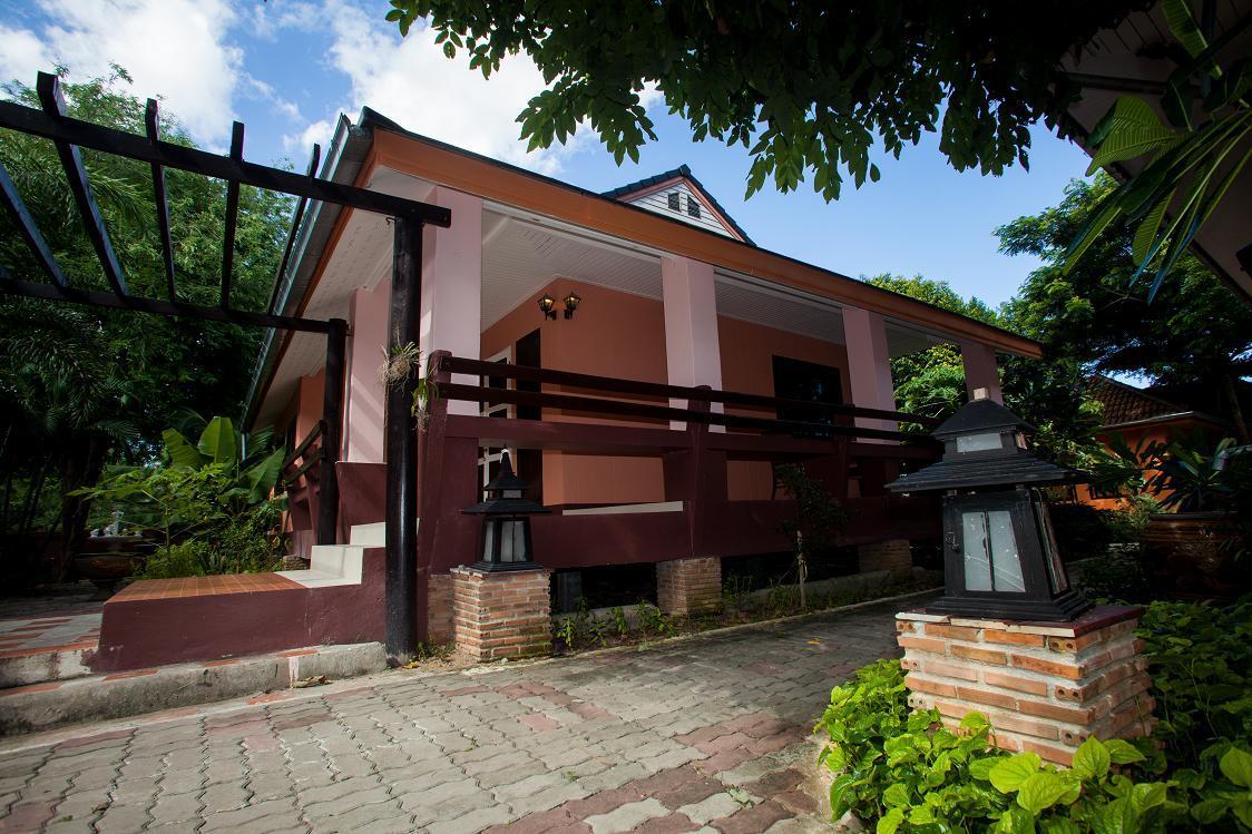 Phalaburi Resort Ban Chang  Buitenkant foto